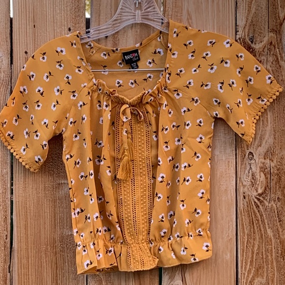 🌸Ransom Girl Blouse with Crocheted Patch on Front 🌸 - Picture 1 of 9